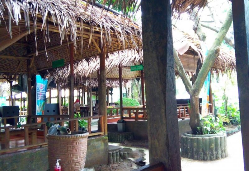 Foto : Bambu Oju Seafood & Resto ( Gmap / eny Yuniar )